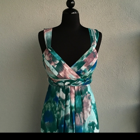 ⭐Roulette maxi dress⭐ - Picture 3 of 5